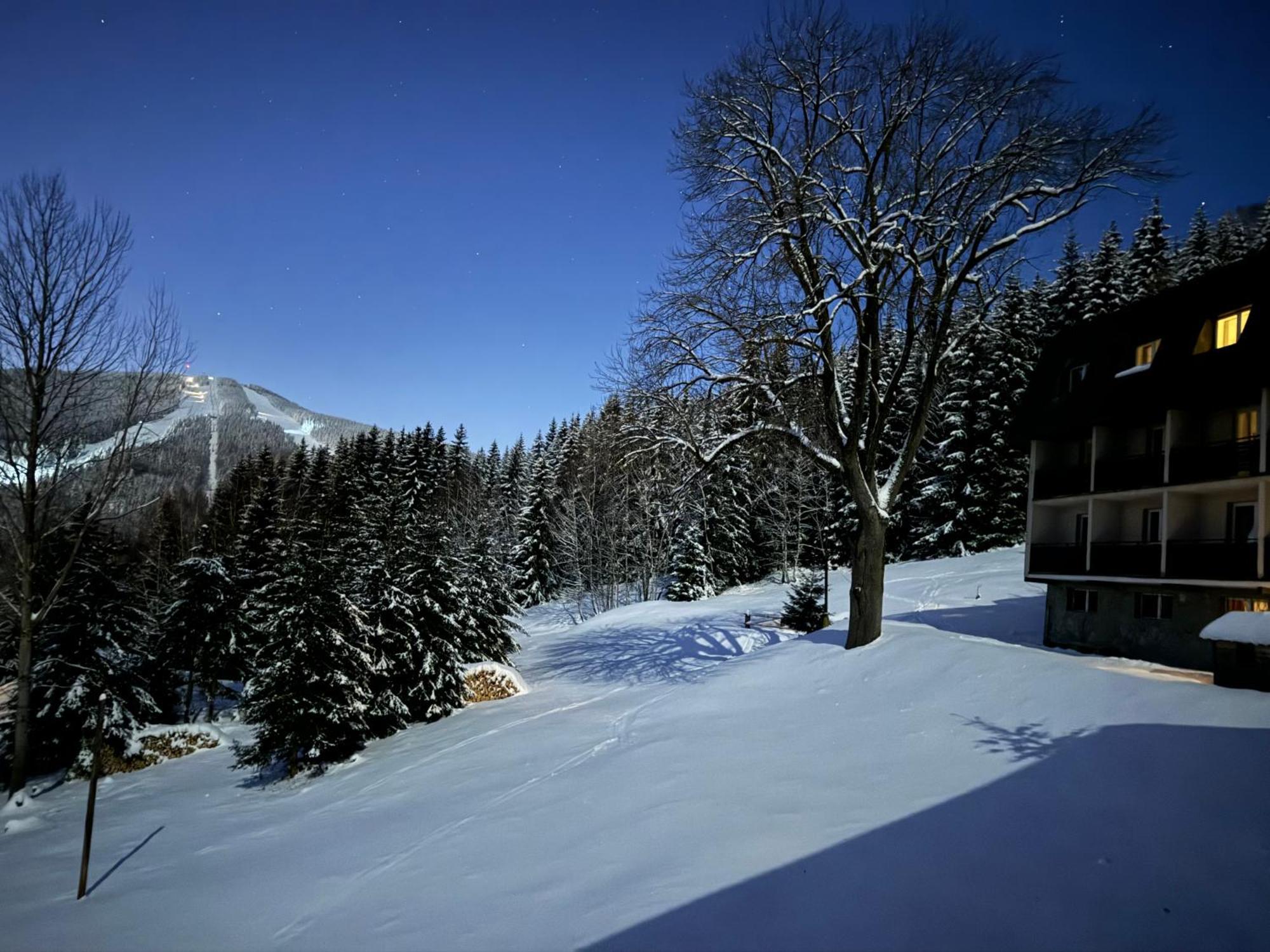 Hotel Horní Pramen Špindlerŭv Mlýn Buitenkant foto