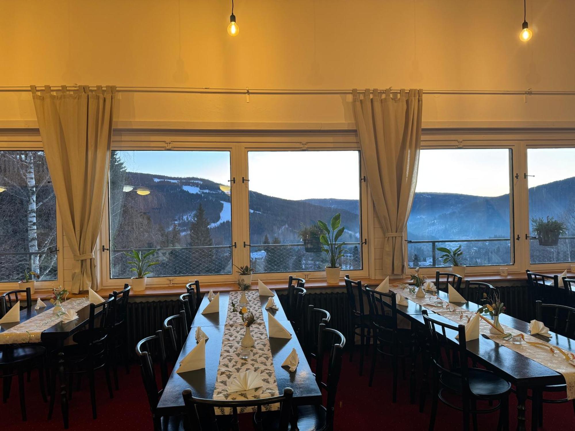 Hotel Horní Pramen Špindlerŭv Mlýn Buitenkant foto